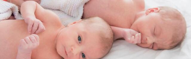 Rodila sam svoje bliznakinje, ALI JE SAMO JEDNA PREŽIVELA...Nakon 6 godina ĆERKINA FOTOGRAFIJA OTKRILA MRAČNU TAJNU