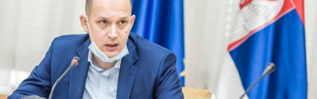 Lončar: Vučić predlaže da deo vakcina ide i za ostale nacije na KiM