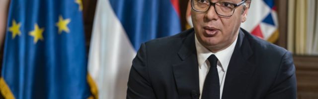 Vučić: Kazne za nenošenje maski, zatvaraju se noćni klubovi u Beogradu