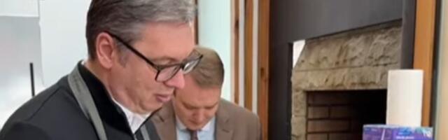 Vučić se novom objavom PODSMEVA STUDENTIMA (VIDEO)