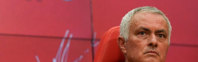 Galatasaraj pao pred svojim navijačima, Murinjo dobio "derbi davljenika"