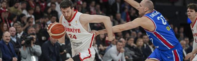 TURSKA – SRBIJA Sudije ponovo prave šou, ali su se Orlovi vratili u meč! /VIDEO/