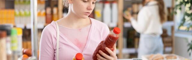 IZAZIVA RAK, INFARKT, IMPOTENCIJU, A UNOSIMO JE SVAKODNEVNO! Doktorka upozorava na opasnosti koje mikroplastika izaziva: "Ne radite ovo nikako"