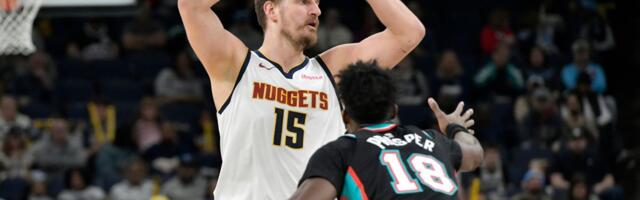 Nikola Jokić davao veštačko disanje, Denver izgubio utakmicu protiv Memfisa koju nikako nije smeo