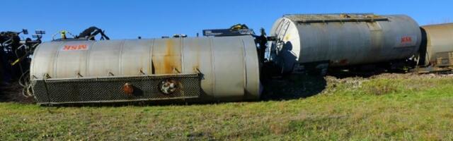 Drama u Vrčinu: Prevrnuo se vagon sa sumpornom kiselinom