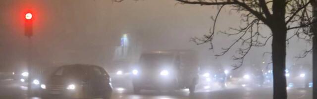 Većina vozača vozi po magli potpuno pogrešno: Evo kada treba da uključite maglenke