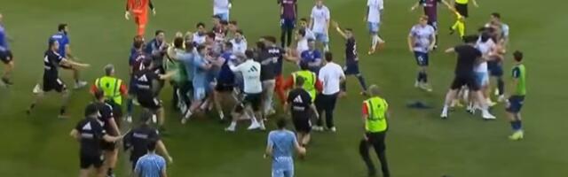 Masovna tuča u drugoj ligi Španije - Golman nokautirao protivnika u stilu Majka Tajsona (VIDEO)