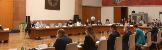 KRIZNI ŠTAB ZASEDA U 11 SATI, ovo su DVE MERE KOJE BI MOGLE BITI UVEDENE U CELOJ SRBIJI