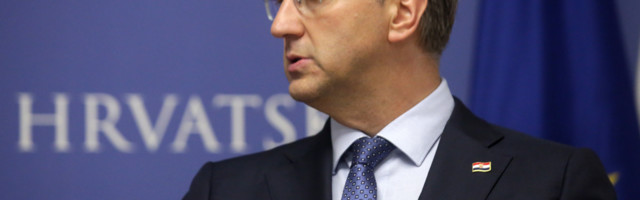 PLENKOVIĆ: Nastavićemo rešavanje otvorenih pitanja sa Srbijom