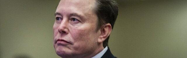 OSVETA ILI ČIST VANDALIZAM? Stravičan požar kod Ilona Maska, IZGORELO skoro 20 AUTOMOBILA! (FOTO)