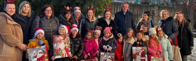 Otvorene prijave za besplatne novogodišnje paketiće za decu sa Savskog venca: Najmlađe očekuje veliko praznično iznenađenje