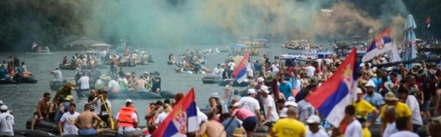(FOTO) SLIČAN PROVOD NIGDE NE POSTOJI: Otvorena DVADESETA Drinska regata, učestvuje 10 HILJADA LJUDI!