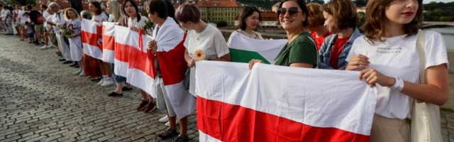 U baltičkim zemljama hiljade ljudi formira lanac solidarnosti sa Belorusijom