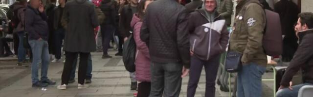 Nastavljena blokada Pete gimnazije, roditelji traže hitnu intervenciju Evropske komisije zbog „nasilja režima“
