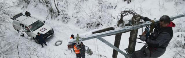 MEŠTANI OVOG DELA SRBIJE PRIPREMITE SE NA VREME! Deo Ivanjice sutra pet sati bez struje, obavljaju se radovi na redovnom održavanju dalekovoda (FOTO)