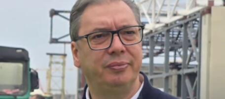 "NAROD SRBIJE DOBRO ZNA DA DRŽAVA NIJE IGRAČKA" Snažna poruka predsednika Vučića: I u danima punim izazova, posvećeni smo zaštiti svih ključnih interesa Srbije