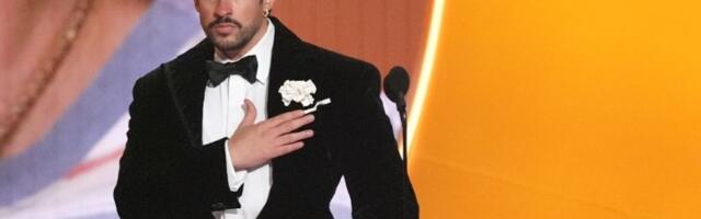 Bed Bani nagrađen za album godine, svečano uručene Gremi nagrade za 2026.