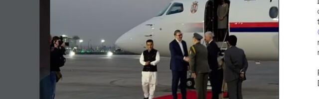 Vučić stigao u Nju Delhi (VIDEO)