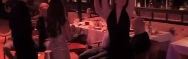 Mića Berić naručio omiljenu pesmu Željka Obradovića, pogledajte reakciju Dončićevog oca pored njega