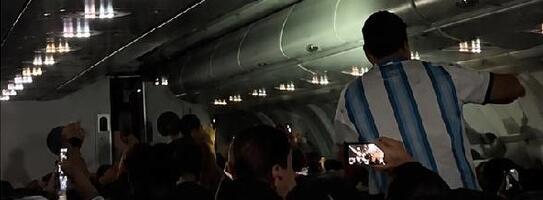 Španski pilot rekao Argentincima u avionu da su osvojili Svetsko prvenstvo: Snimak njegove šale preplavio internet (VIDEO)