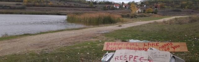 Holanđani na putovanju po Srbiji: Prelepo jezero, ružno smeće. Sram vas bilo!