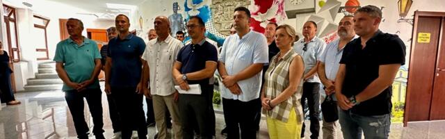 Ćalović gradonačelnik - Koaliciju čine Velimir Ilić, Stojan Marković, Pavle Jelesijević, Radojević i Ponoševi kadrovi?