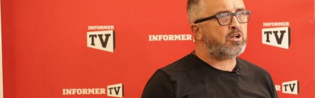 Šok u Palati pravde! Vučićević ispred sudnice naleteo na blokadera: Sav zalizan, ovome se nije nadao (FOTO)