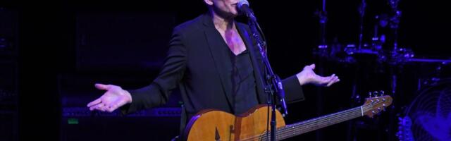 Napad na legendarnog gitaristu: Poliven nepoznatom supstancom na ulici, oglasila se policija