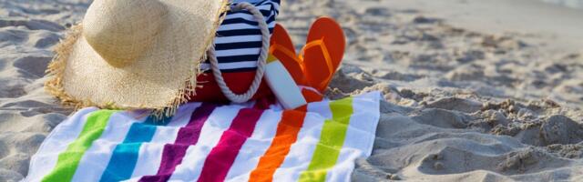 Srbi opet pokazali zašto su majstori snalaženja: Stranci gledaju i ne veruju kako čuvamo lične stvari na plaži