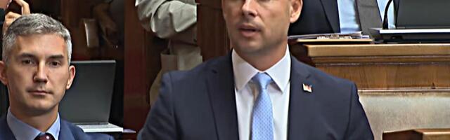 Miroslav Aleksić u Skupštini govorio 3 sata i 54 minuta, duže od Vučevića ali ne i Aleksandra Vučića