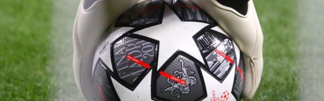 Young football player's pulse returned briefly, but he couldn't be saved and passed away in seconds