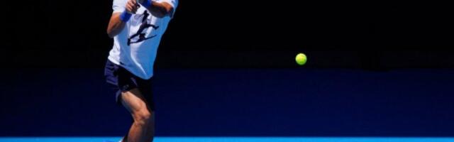 NOLE ODRADIO TRENING U MELBURNU! Neviđeno INTERESOVANJE! Više HILJADA ljudi došlo da pruži PODRŠKU Srbinu! Sparingovao mu je STARI ZNANAC!