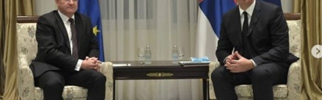 U TOKU RAZGOVOR VUČIĆA I LAJČAKA! (FOTO)