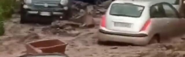 APOKALIPTIČNI PRIZOR u Italiji: Prvo zemljotres ih snašao, sada poplave (FOTO)