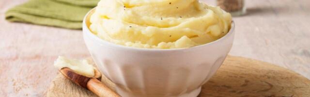 Nemojte više sipati mleko u pire krompir: Evo šta mu daje kremastu strukturu bez grudvica!