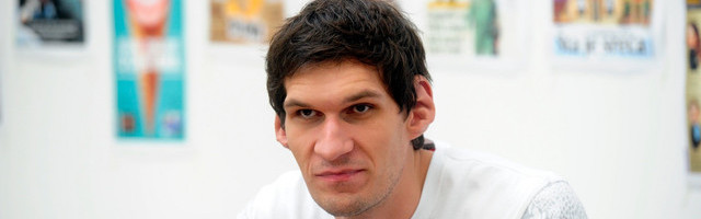 KORISTI UGAONU GARNITURU KAO NIKO DRUGI NA SVETU Boban Marjanović u samoizolaciji? E, to izgleda - POSEBNO! /FOTO/