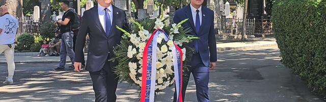 Ministar kulture na sahrani Olivere Katarine: Kolege i prijatelji izjavljuju saučešće, tu je i čuvena glumica
