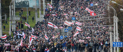 Na ulicama Minska na deseci hiljada građana, uhapšeno 50 osoba