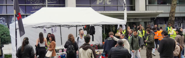 NOVI DOKAZ DA JE OBOJENA REVOLUCIJA DOBRO PLAĆENA! Svim plenumašima koji učestvuju u blokadi RTS-a troškovi će biti refundirani