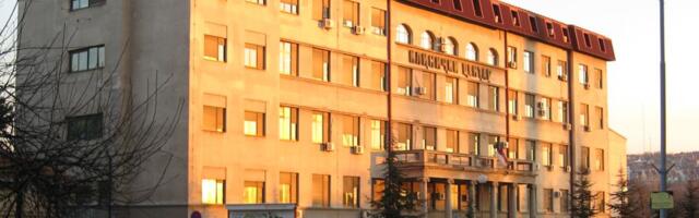 U petak bez vode zgrade starog niškog Kliničkog centra, hirurgije i okolne ulice