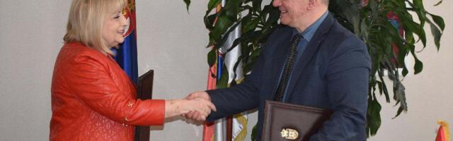 „Rat“ zbog izbora direktora: Problemi u najmanje pet škola, rukovodioce ne želi ni kolektiv ni roditelji