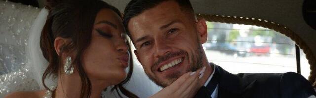 NA VENČANJU NAŠE PEVAČICE BELI DVORAC OSTAVLJA BEZ DAHA: Muž fudbaler iskeširao cifru od koje BOLI GLAVA, dekoracija kao iz bajke (VIDEO)