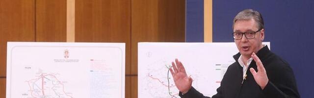 Vučić "izbrojao" koliko je bilo učesnika u akciji "Zastani Srbijo"