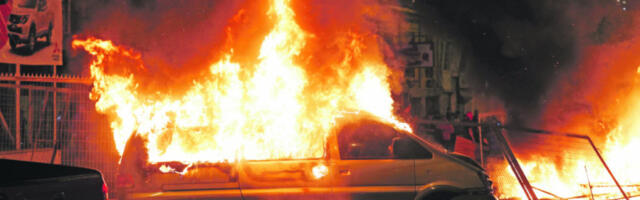 UHAPŠEN NOVOSADSKI PIROMAN! Osumnjičen da je u januaru zapalio automobil!