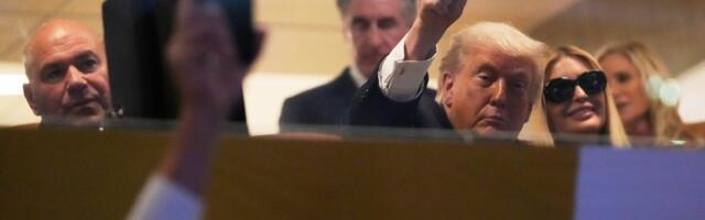 Prvi čovek UFC-a: "Već znamo ko će se boriti u Beloj kući, letim u Vašington da Tramp izabere..."