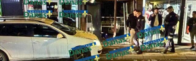 Novi Pazar: Automobil uleteo u izlog mesare, velika materijalna šteta