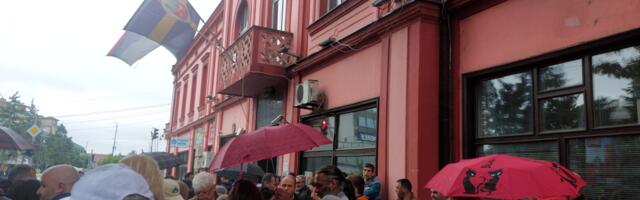 Zaječarci u blokadi pozvali na protest ispred Skupštine grada