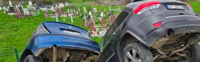 Udes na magistrali Bijelo Polje–Prijepolje: Dva vozila u kanalu, jedna osoba bez svijesti