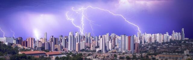 Potop stigao u Srbiju: Pogledajte radarski snimak, hladni front cepa zemlju na pola – upaljen narandžasti meteoalarm! (FOTO)