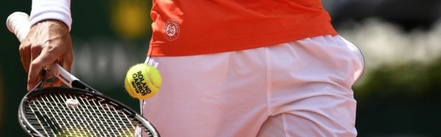 Kovid neće isterati Đokovića iz Pariza!